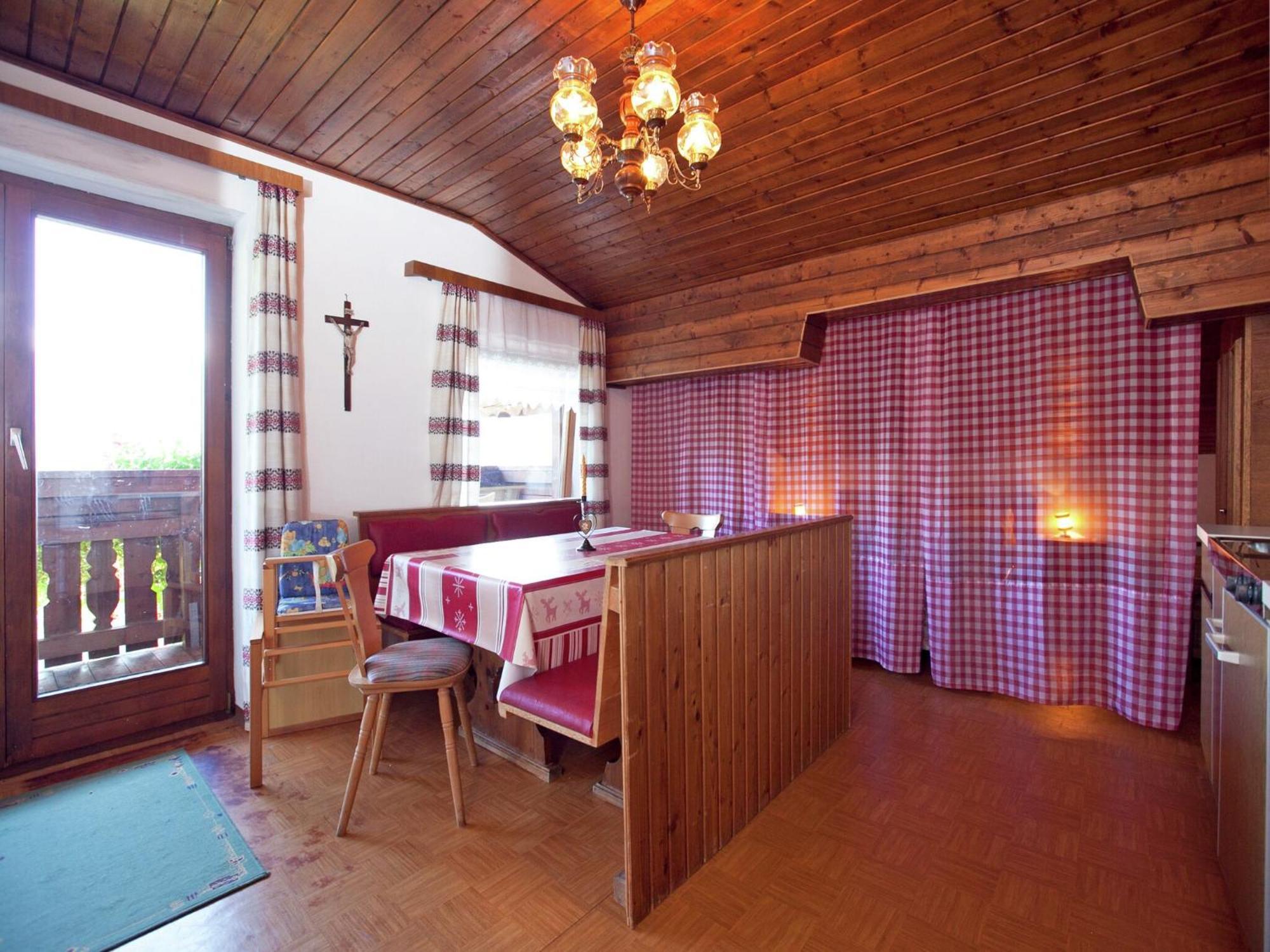 Apartment In Sankt Johann Im Pongau Near Ski Area Wagrain Extérieur photo