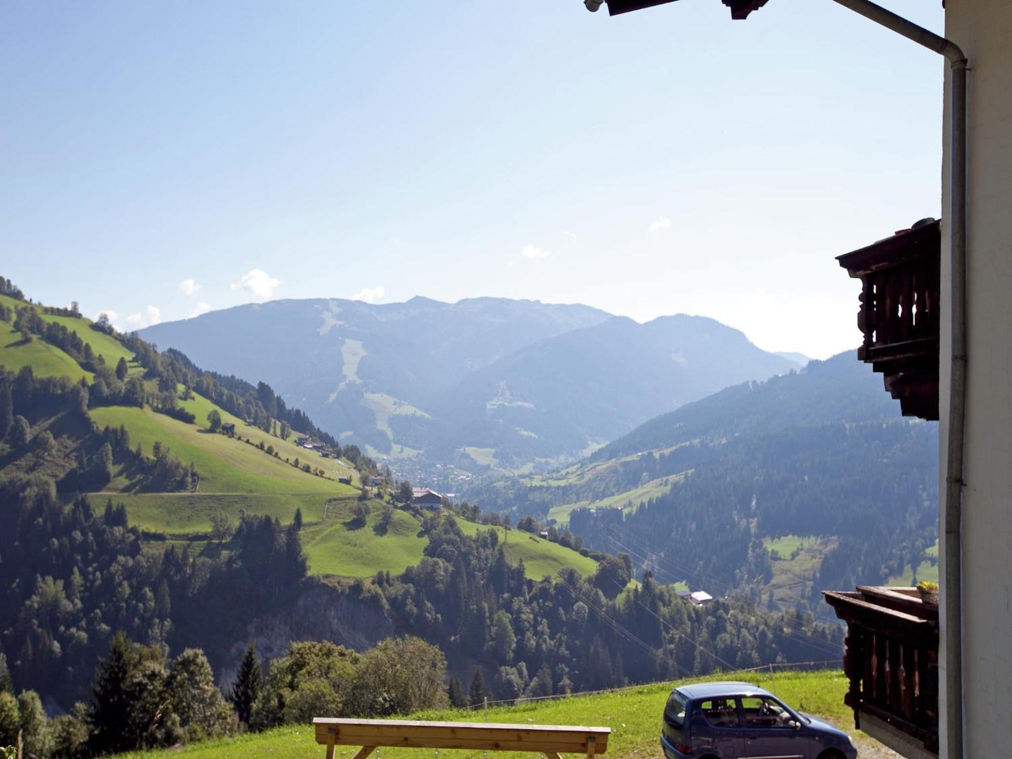 Apartment In Sankt Johann Im Pongau Near Ski Area Wagrain Extérieur photo