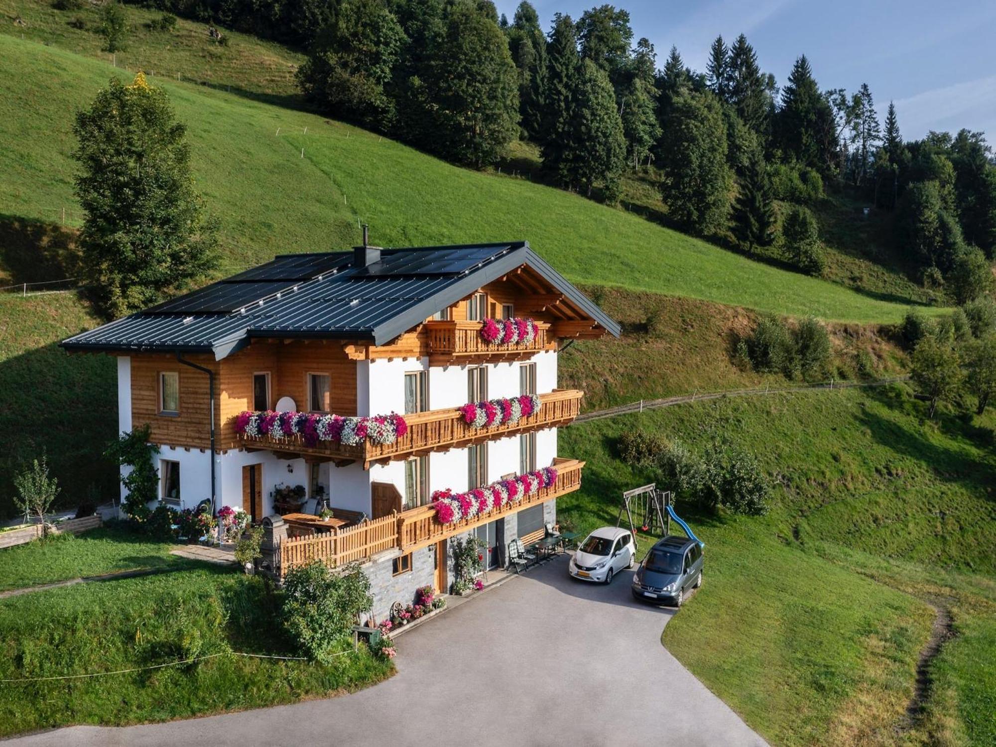 Apartment In Sankt Johann Im Pongau Near Ski Area Wagrain Extérieur photo