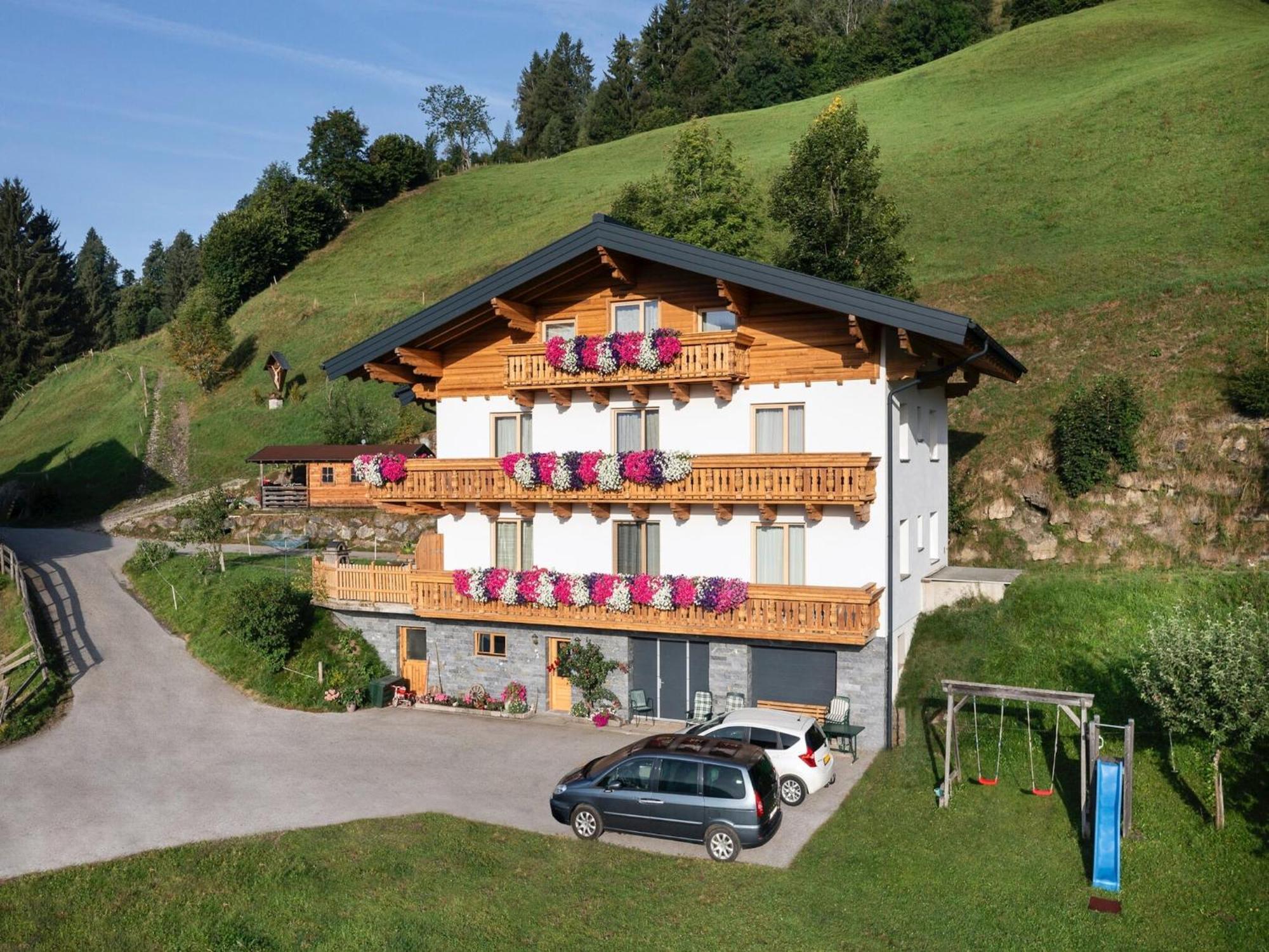 Apartment In Sankt Johann Im Pongau Near Ski Area Wagrain Extérieur photo